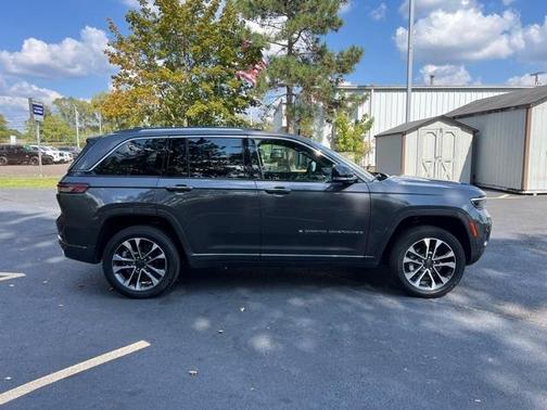 2023 Jeep Grand Cherokee Overland