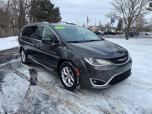 2018 Chrysler Pacifica Touring-L Plus