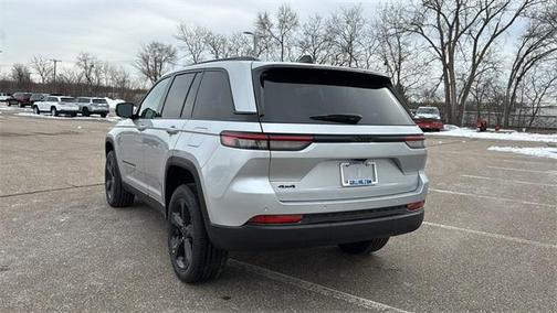 2025 Jeep Grand Cherokee Laredo