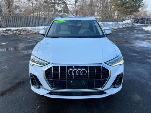 2025 Audi Q3 45 S line Premium