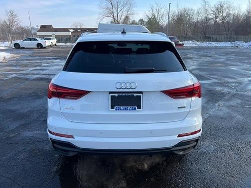 2025 Audi Q3 45 S line Premium