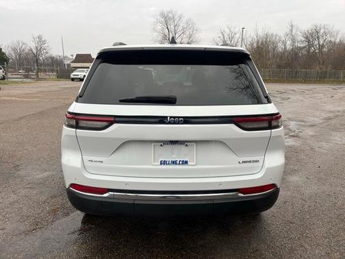 2022 Jeep Grand Cherokee Laredo