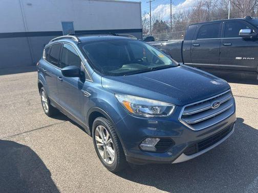 Blue Metallic 2018 Ford Escape SE