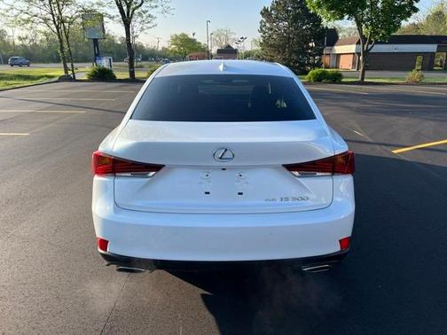 2018 Lexus IS 300 Base