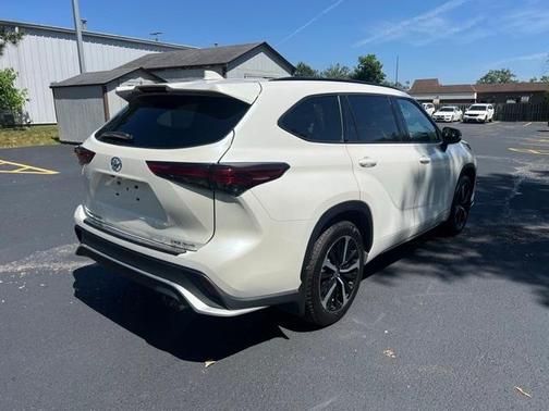 2021 Toyota Highlander XSE