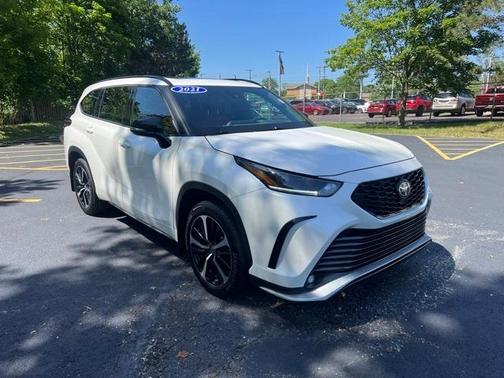 2021 Toyota Highlander XSE