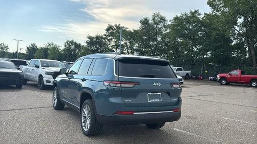 Steel Blue 2027 Jeep Grand Cherokee L Limited
