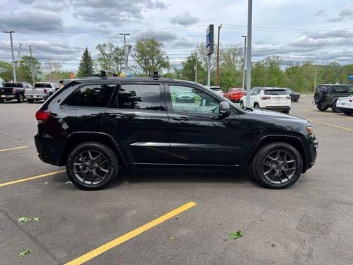 Diamond Black 2021 Jeep Grand Cherokee Limited