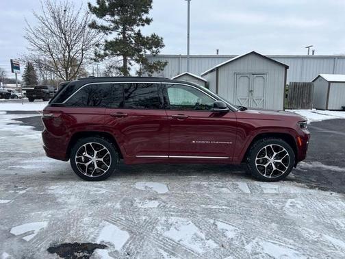2024 Jeep Grand Cherokee Summit