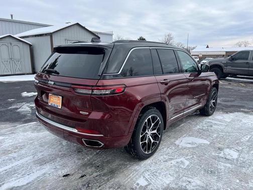 2024 Jeep Grand Cherokee Summit