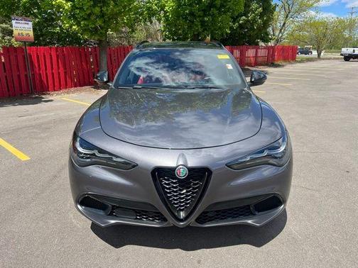 Vesuvio Gray Metallic 2024 Alfa Romeo Stelvio Veloce