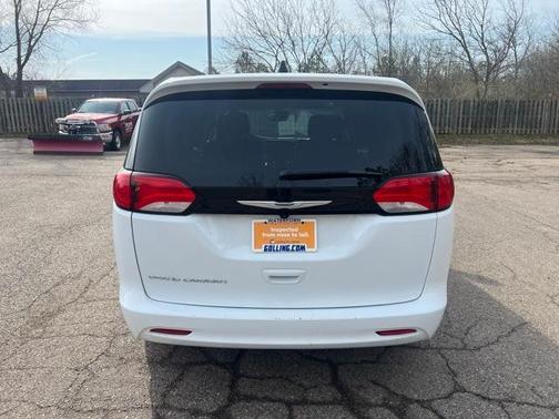 2023 Chrysler Voyager LX