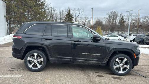 Diamond Black 2026 Jeep Grand Cherokee Limited