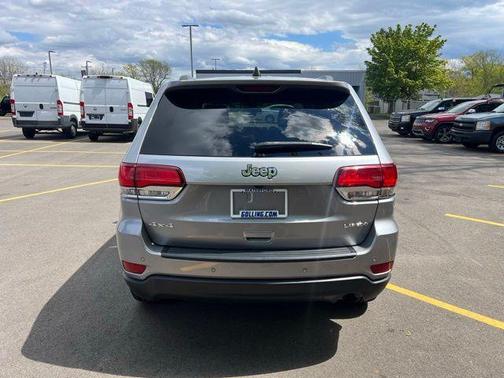 Billet Silver Metallic Clearcoat 2020 Jeep Grand Cherokee Laredo E