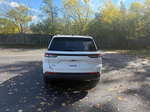 2024 Jeep Grand Cherokee Laredo