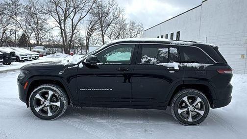 Diamond Black 2026 Jeep Grand Cherokee Limited