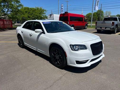 Bright White Clearcoat 2023 Chrysler 300 Touring L