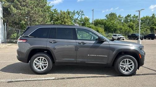 2025 Jeep Grand Cherokee Laredo X