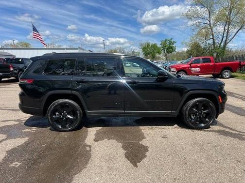 2024 Jeep Grand Cherokee L Laredo
