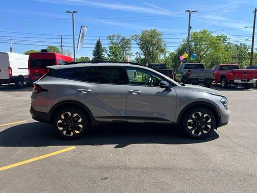 Wolf Gray 2023 Kia Sportage X-Line