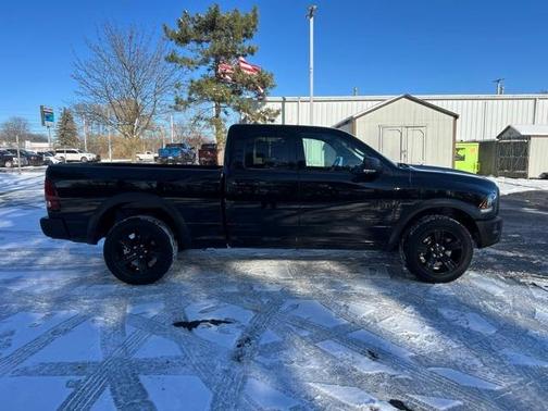 2024 RAM 1500 Classic SLT