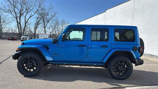 2025 Jeep Wrangler 4xe Sahara