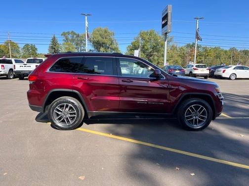 2020 Jeep Grand Cherokee Laredo E