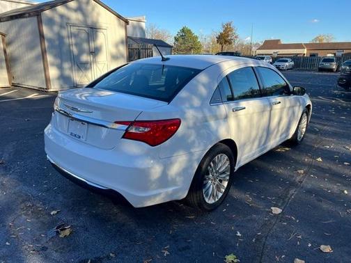 2012 Chrysler 200 Limited