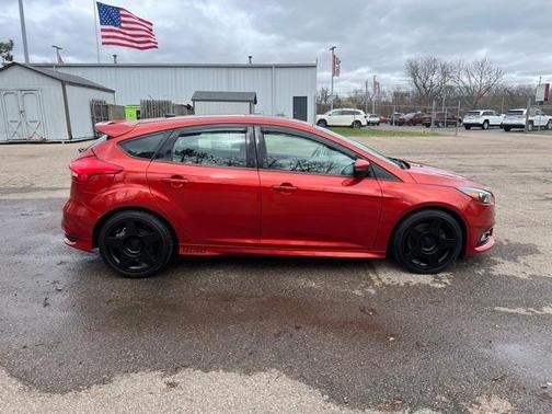 2018 Ford Focus ST Base