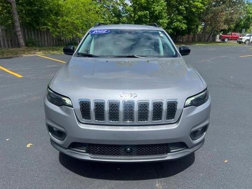 2022 Jeep Cherokee Latitude Lux