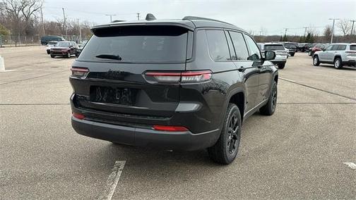 2025 Jeep Grand Cherokee L Laredo