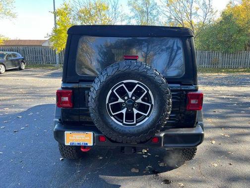 Black Clearcoat 2024 Jeep Wrangler Rubicon
