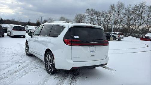 2026 Chrysler Pacifica Pinnacle