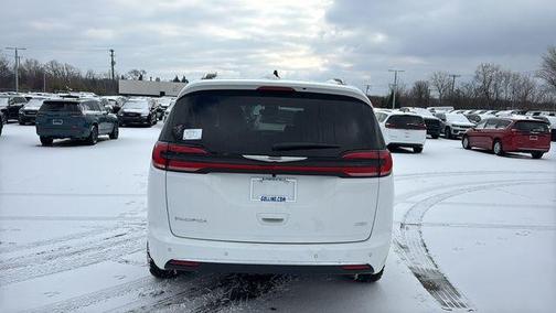 2026 Chrysler Pacifica Pinnacle