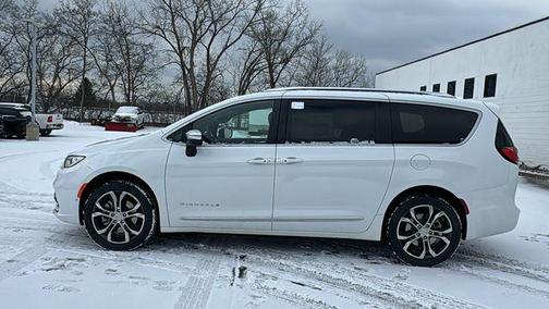 2026 Chrysler Pacifica Pinnacle