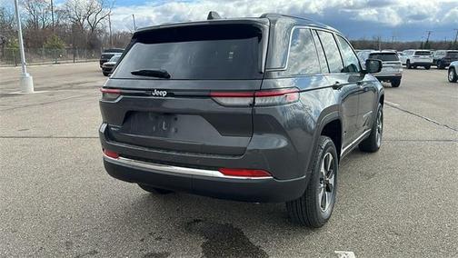 2025 Jeep Grand Cherokee 4xe Base