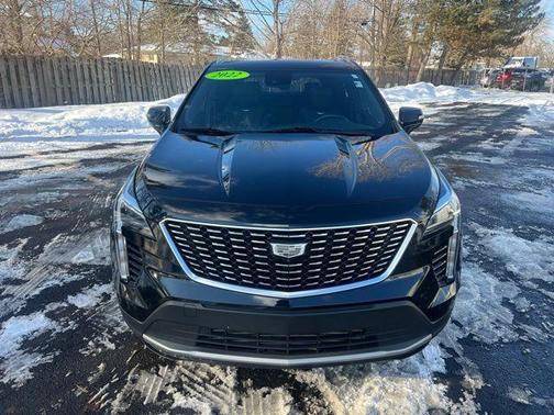 2022 Cadillac XT4 Premium Luxury
