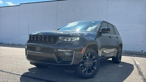 Diamond Black 2026 Jeep Grand Cherokee Limited