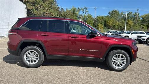 2025 Jeep Grand Cherokee Laredo X