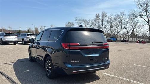 2025 Chrysler Pacifica Hybrid Select