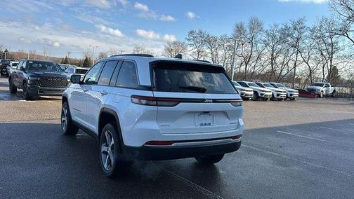 Bright White Clearcoat 2026 Jeep Grand Cherokee Limited