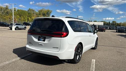 2026 Chrysler Pacifica Limited