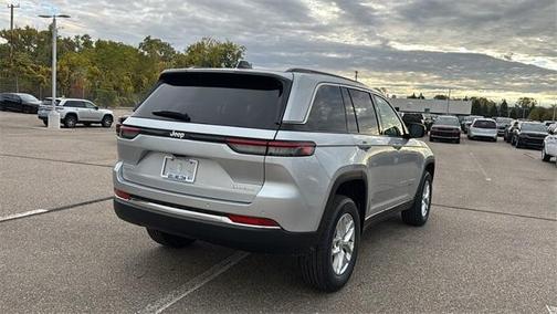 2025 Jeep Grand Cherokee Laredo X