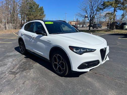 2024 Alfa Romeo Stelvio Veloce