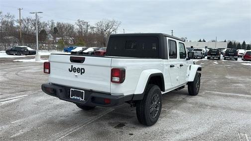 2026 Jeep Gladiator Sport