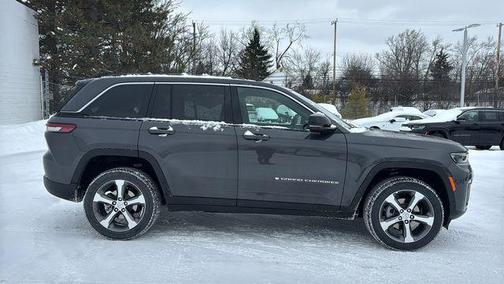 Metallic 2026 Jeep Grand Cherokee Limited