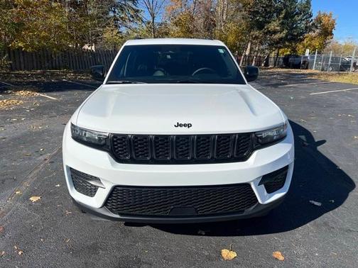 2024 Jeep Grand Cherokee Laredo