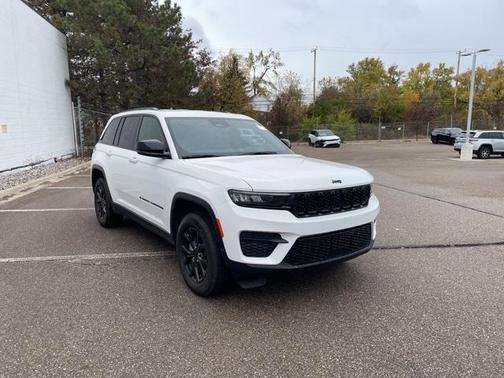 2024 Jeep Grand Cherokee Laredo