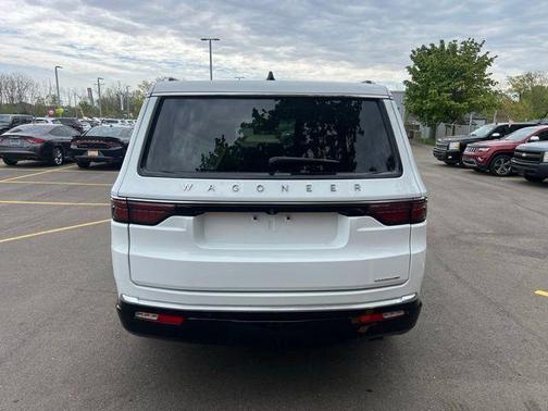 Bright White Clearcoat 2024 Jeep Wagoneer Series II