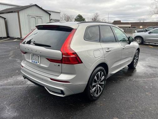 2025 Volvo XC60 B5 Plus